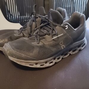 On Running Men's Black Running Shoes